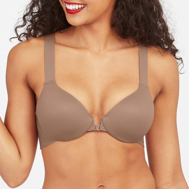 The Smoothing Bra Jennifer Garner Recommended to All Her Friends