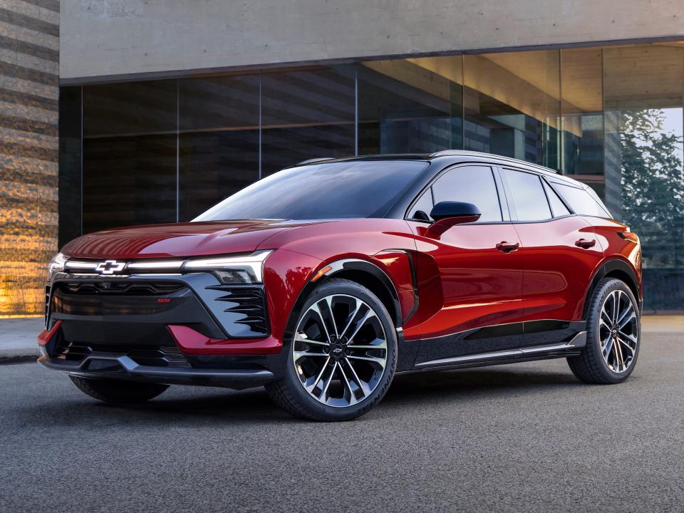 [EMARGO 7/18 DNP] The Chevrolet Blazer EV SS electric SUV.