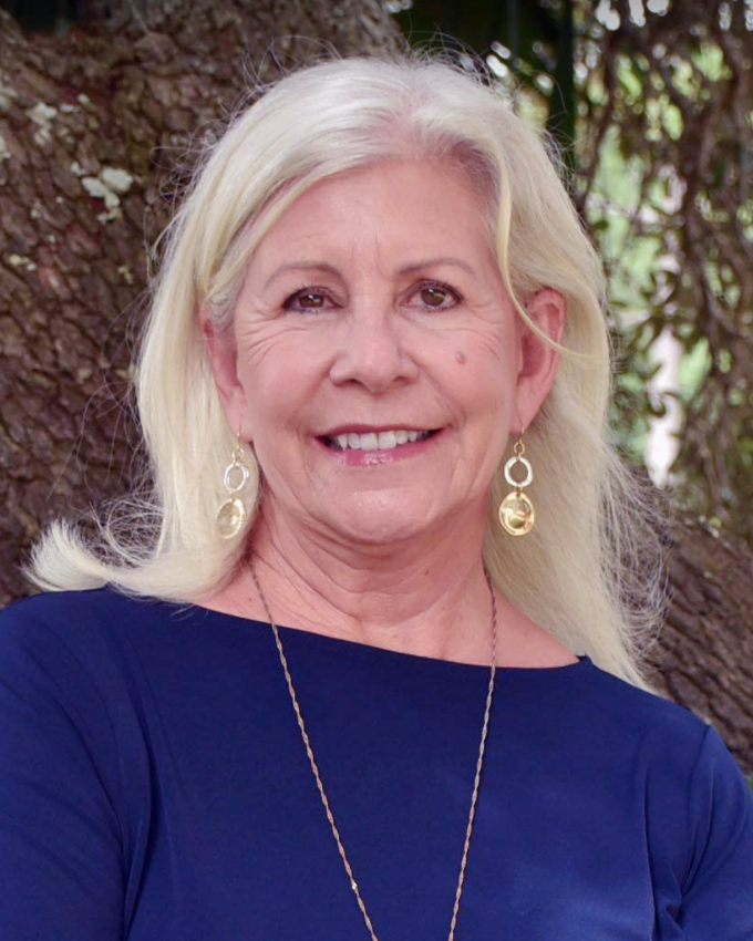 Donna Johns has been elected to the District 4 seat on the Walton County Commission.