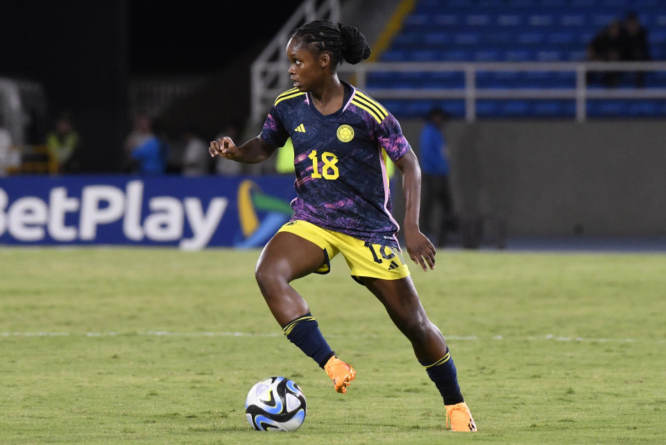 CALI, COLOMBIA - JUNE 21: Linda Caicedo of Colombia controls the ball during a friendly match between Colombia and Panama at Estadio Pascual Guerrero on June 21, 2023 in Cali, Colombia.  (Photo by Gabriel Aponte/Getty Images)