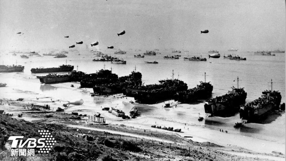 盟軍1944年動員15萬人橫渡英吉利海峽，發動諾曼第登陸和各個戰役。（圖／達志影像美聯社）