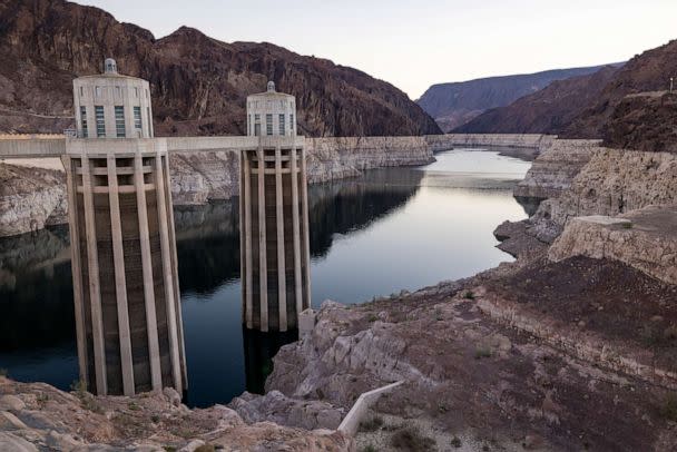 PHOTO: Lake Meads white bathtub ring reveals historic water level decline near Hoover Dam on Sept. 16, 2022 in Boulder City, Nevada. (David Mcnew/Getty Images, FILE)