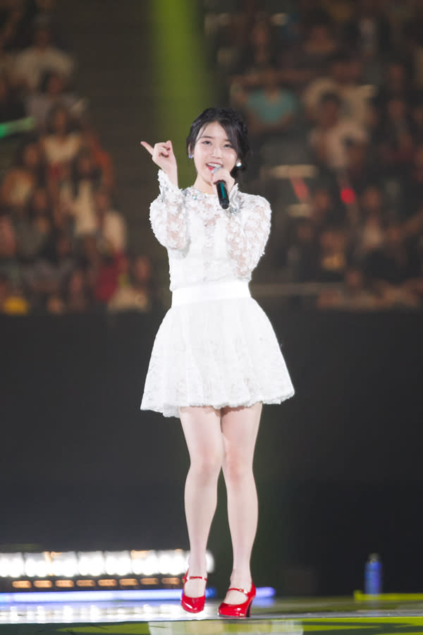 IU