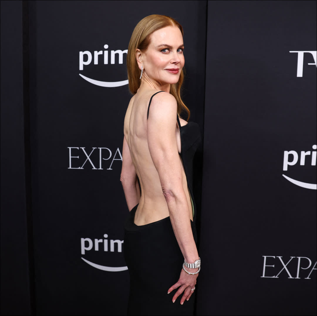   nicole kidman backless little black dress. 