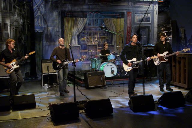 <p>Paul Drinkwater/NBCU Photo Bank/NBCUniversal via Getty</p> The Wallflowers (Stuart Mathis, Michael Ward, Mario Calire, Jakob Dylan, Greg Richling, and Rami Jaffee) performing in 2000