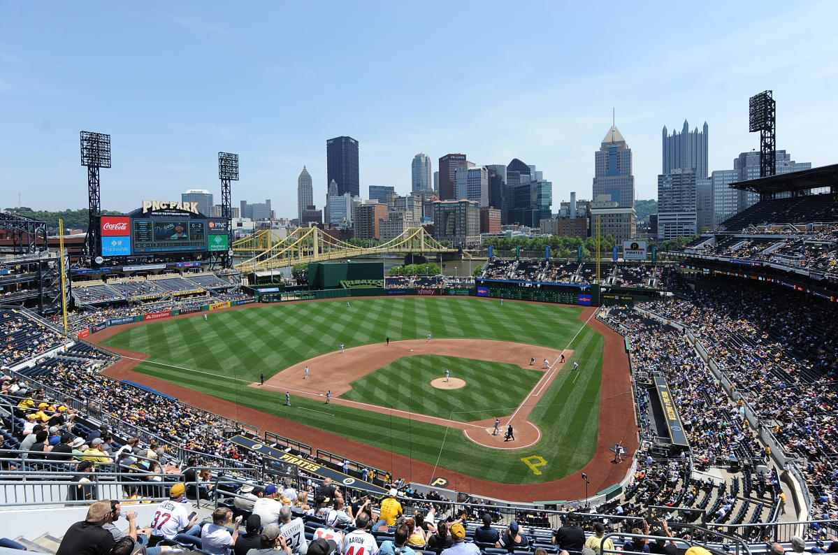 Pirates fan's river toss should be the new PNC Park tradition