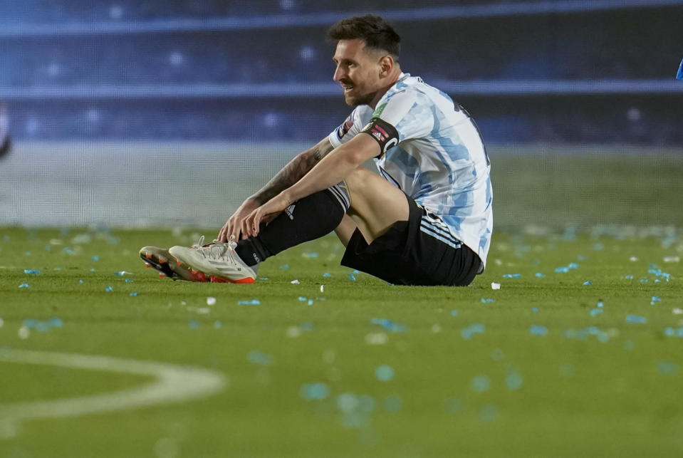 El delantero argentino Lionel Messi durante el partido contra Brasil por las eliminatorias del Mundial, el martes 16 de noviembre de 2021, en San Juan. (AP Foto/Natacha Pisarenko)