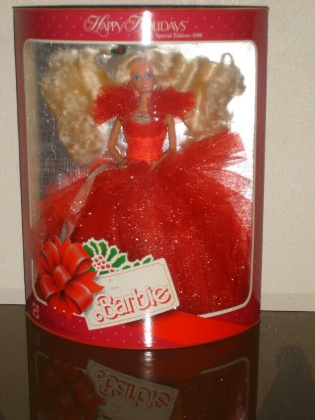 Happy Holidays Barbie (1988)