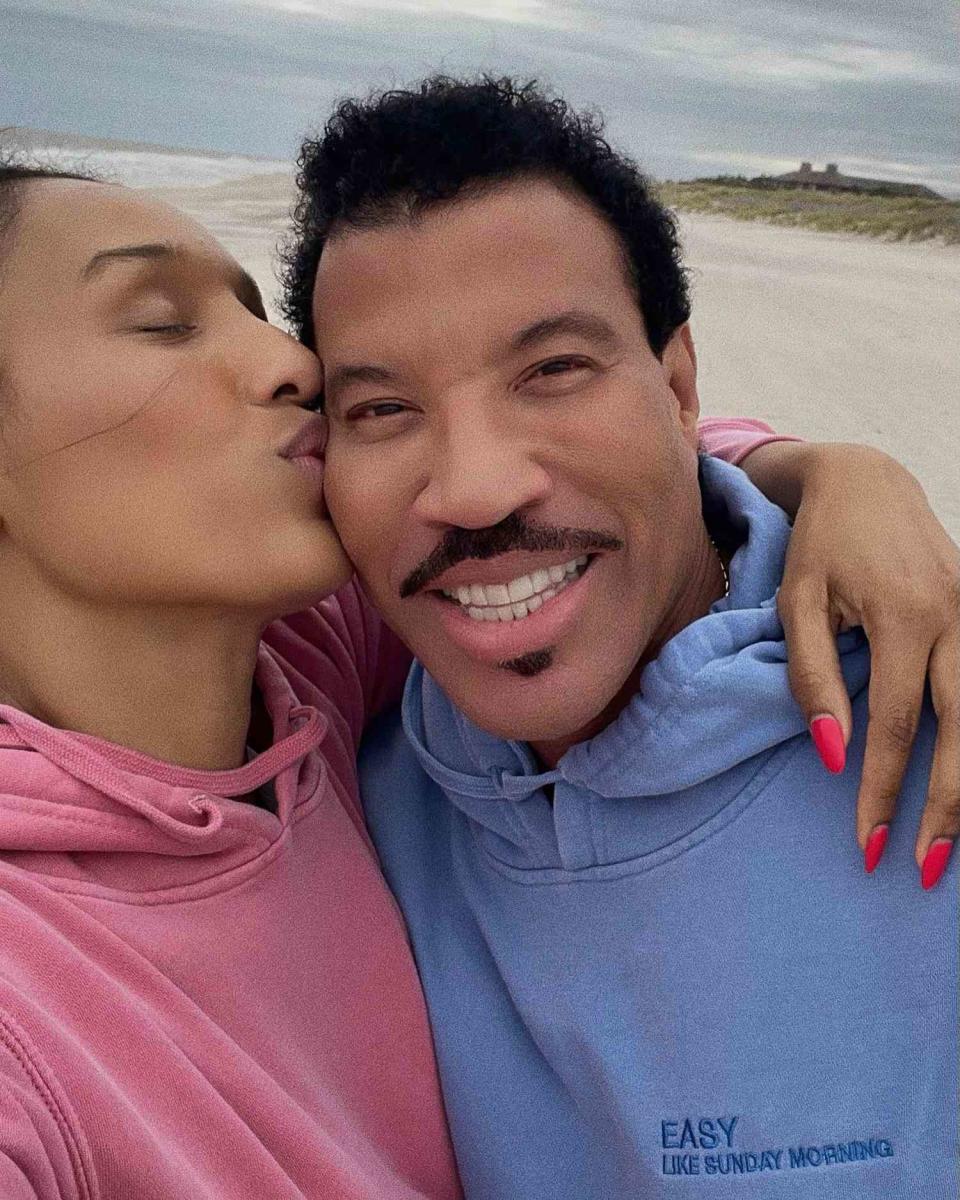 Lionel Ritchie and Lisa Parigi