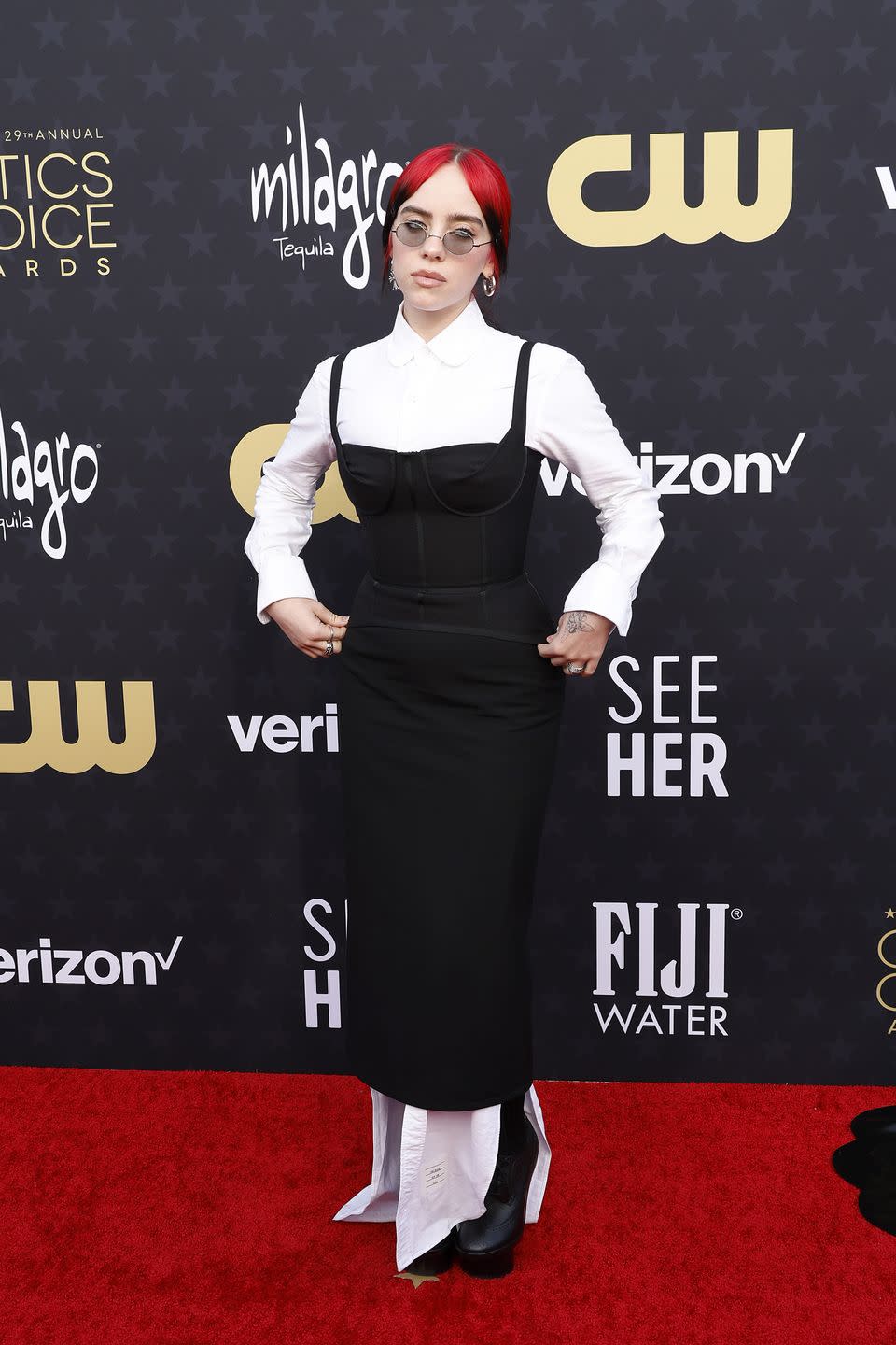 santa monica, california january 14 billie eilish attends the 29th annual critics choice awards at barker hangar on january 14, 2024 in santa monica, california photo by frazer harrisongetty images