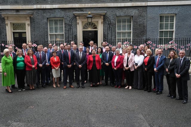 Anas Sarwar, Jackie Baillie, Keir Starmer and the Scottish Labour MP cohort for the 2024 Parliament