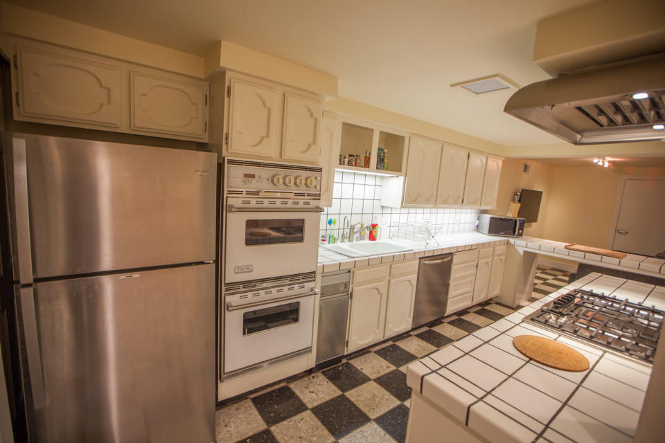 The shared kitchen in PodShare's San Francisco location. (Photo: Elvina Beck/PodShare)