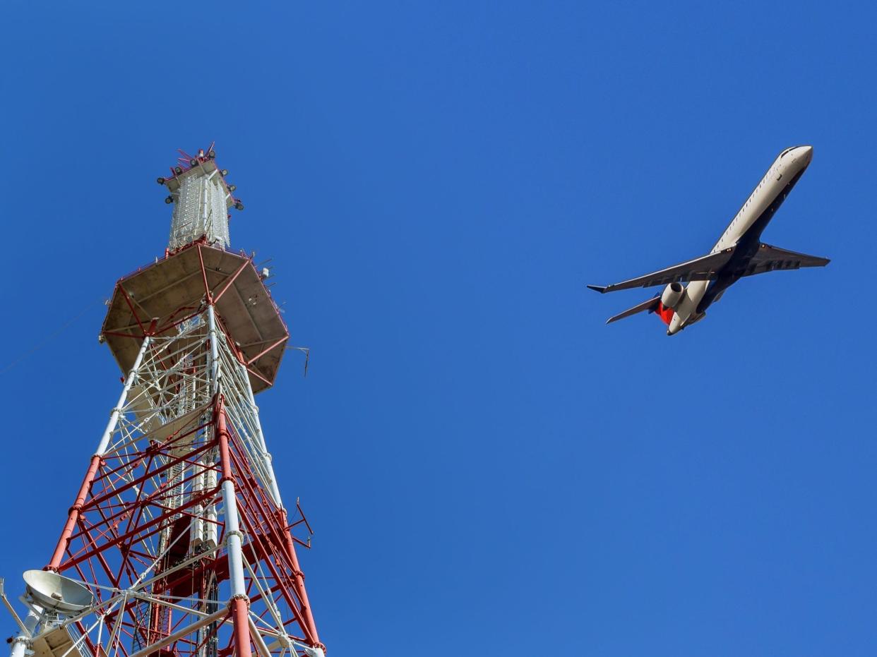 Airplane cellular tower