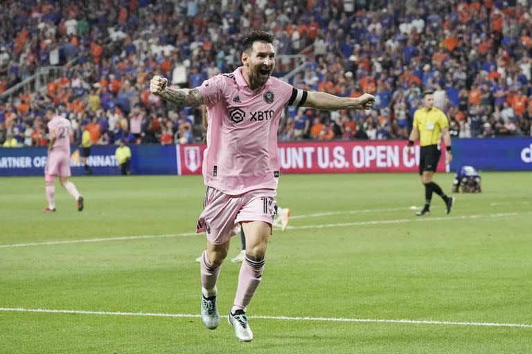 Messi y otra noche mágica: dos asistencias para los goles del ecuatoriano Campana y anotó su penal en la serie que determinó el triunfo 5-4 sobre Cincinnati, en las semifinales de la US Open Cup