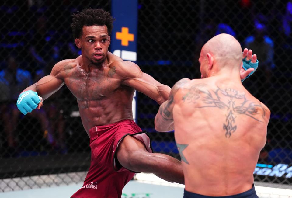 LAS VEGAS, NEVADA - AUGUST 20: (L-R) Cortavious Romious kicks Michael Imperato of Canada in a lightweight fight during Dana White's Contender Series, season eight week two on August 20, 2024 in Las Vegas, Nevada. (Photo by Chris Unger/Zuffa LLC)