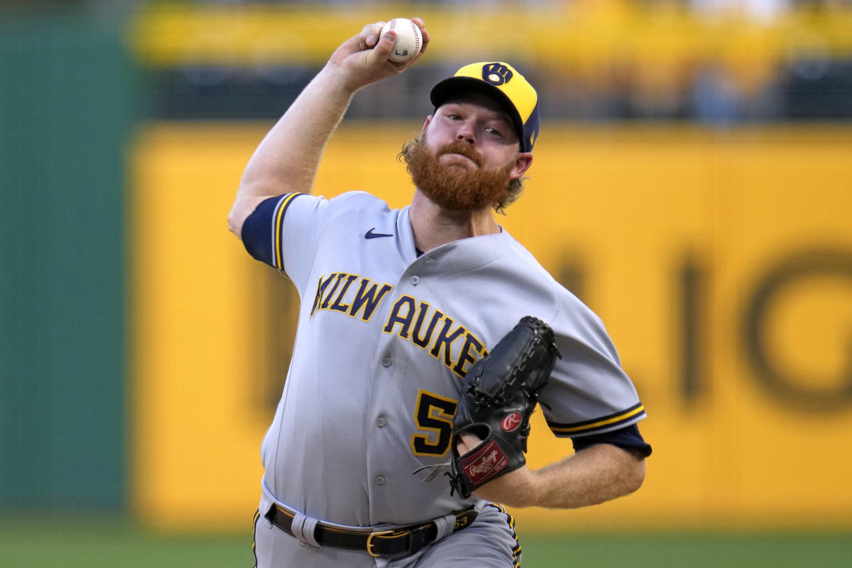 Brandon Woodruff pitches seven scoreless innings to lift Brewers