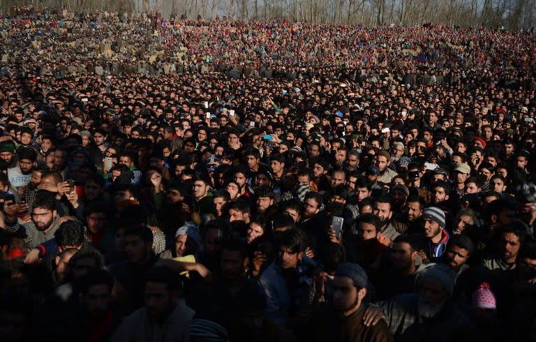 <p>Kashmiri villagers attend the funeral for suspected rebel Shariq Ahmed Bhat at Bandana village of Pulwama district, south of Srinagar, on January 20, 2016. A civilian protester and a suspected militant were killed in clashes with government forces on January 20 in Kashmir. </p>