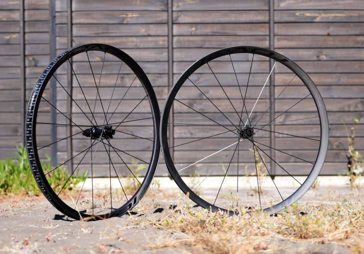 roval control sl team xc mountain bike wheels with carbon fiber spokes