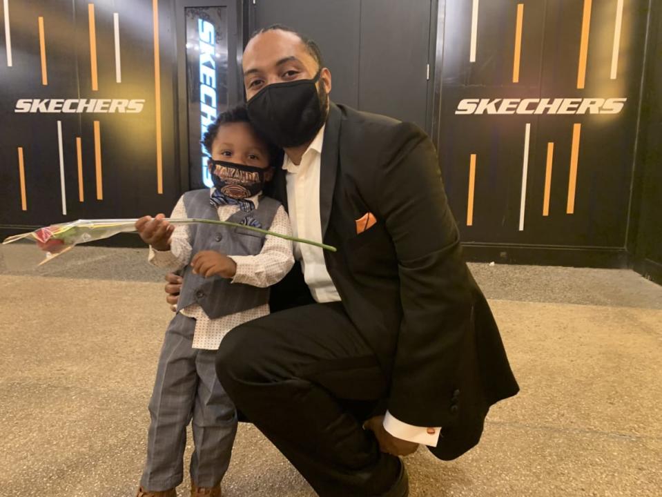 <div class="inline-image__caption"><p>Action Jackson, holding a rose for his mom Lindsey who performs in 'The Lion King,' and dad Aaron.</p></div> <div class="inline-image__credit">Tim Teeman</div>