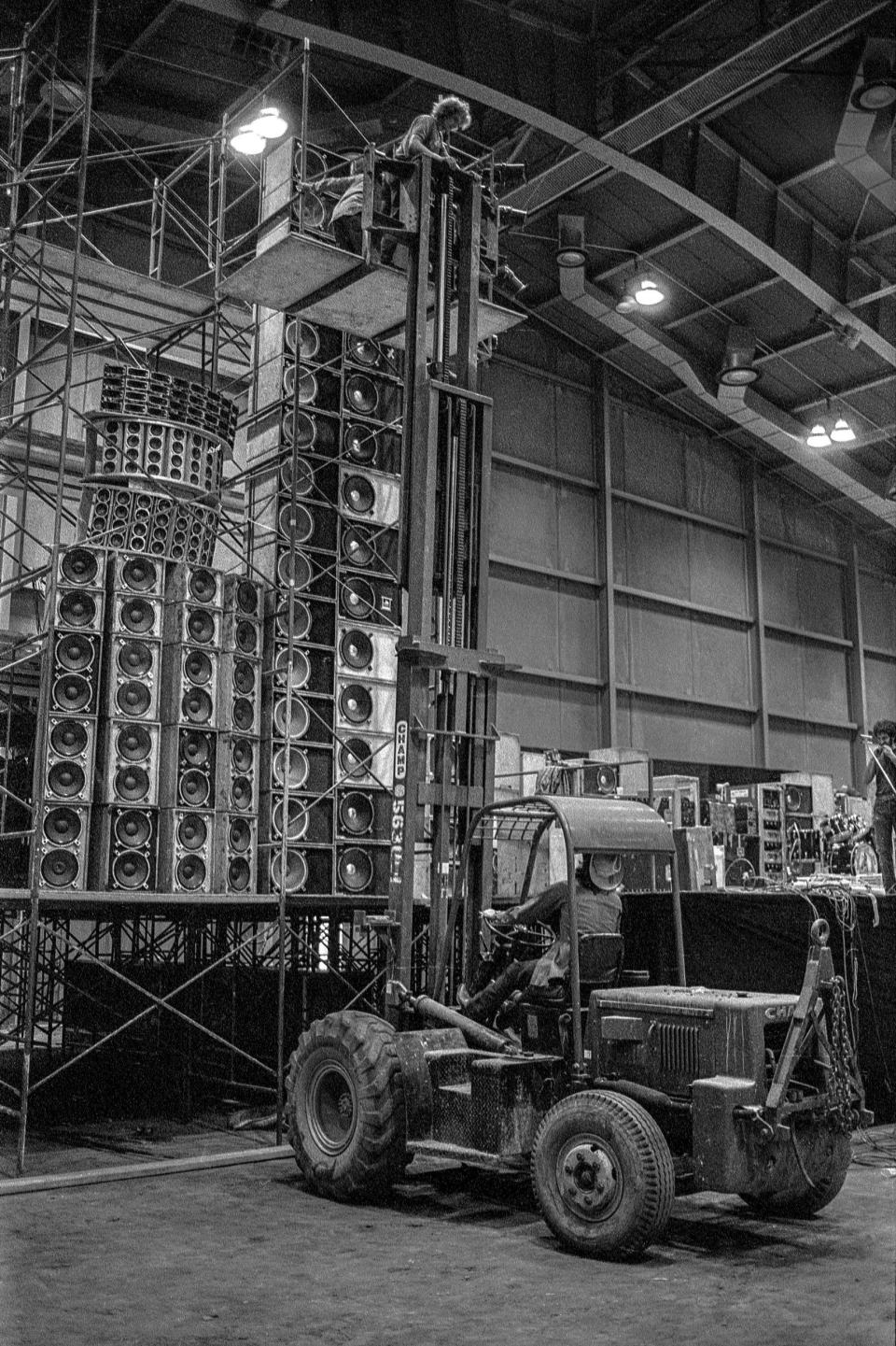 The Wall of Sound under construction