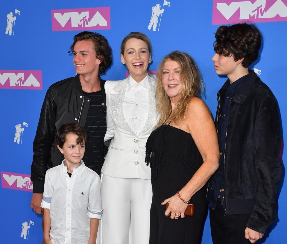 Blake Lively and family members at the VMAs. <i>(Getty Images)</i>