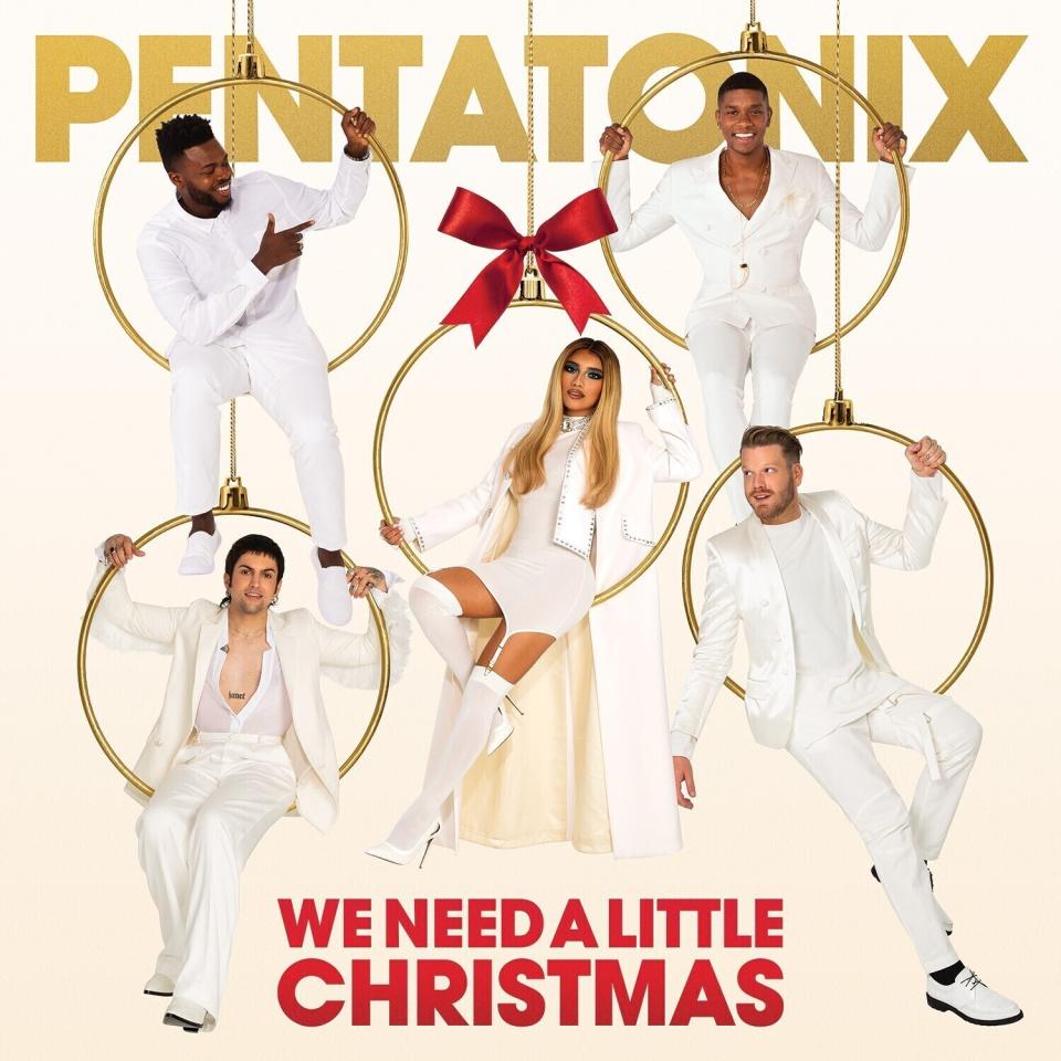 "We Need a Little Christmas" de Pentatonix en una imagen proporcionada por RCA. (RCA via AP)