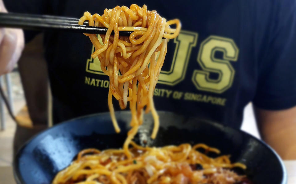 Prawnaholic - Prawn mee closeup