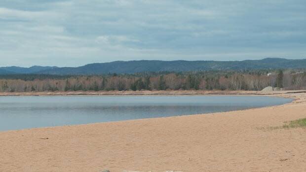 The municipal park and RV campground runs along sandy Deer Lake Beach. The land is filled in to help with flooding. 