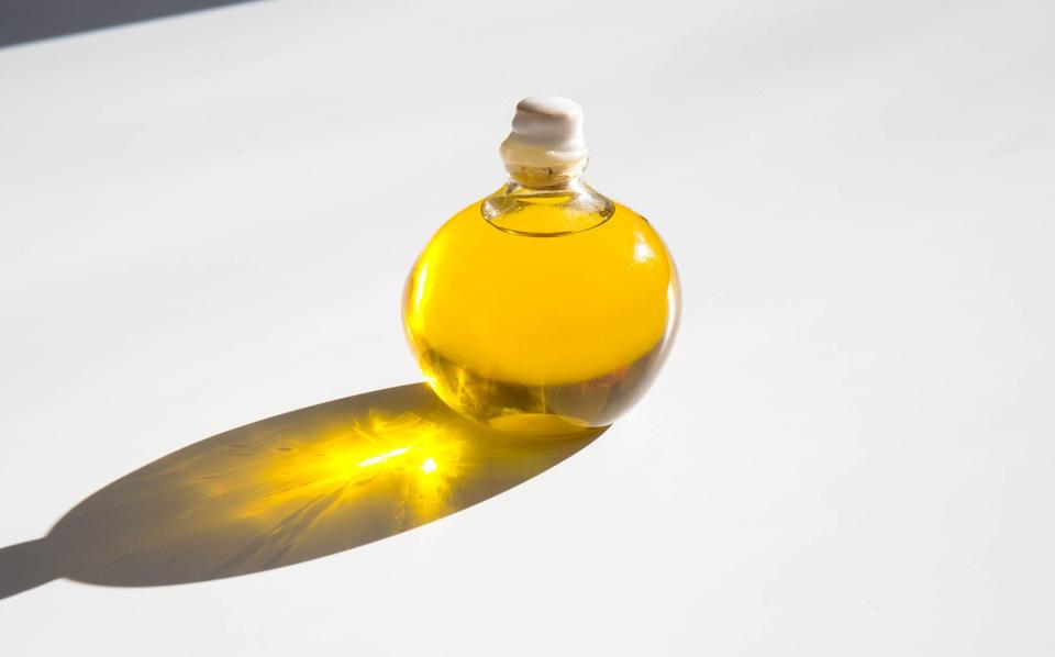8) Organic Sonoran Jojoba Oil