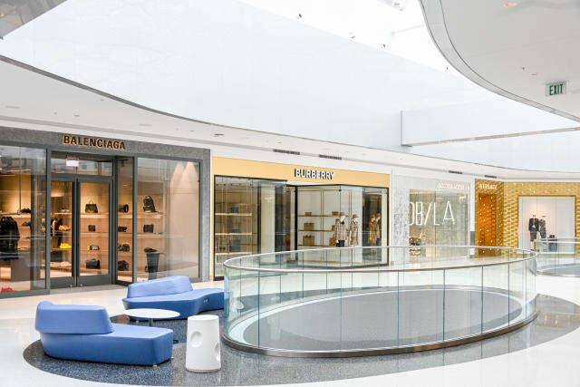 Gucci, Louis Vuitton Up Presence at South Coast Plaza - Orange