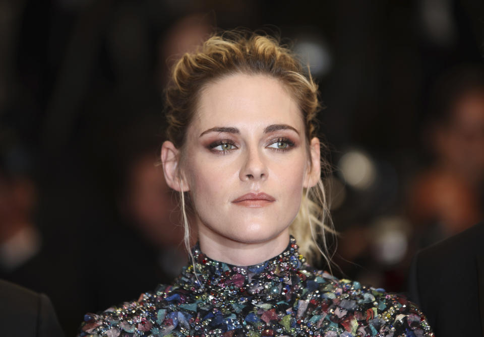 Kristen Stewart poses for photographers upon arrival at the premiere of the film 'Crimes of the Future' at the 75th international film festival, Cannes, southern France, Monday, May 23, 2022. (Photo by Vianney Le Caer/Invision/AP)