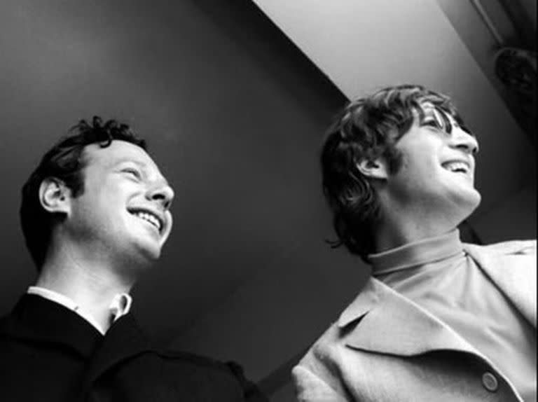 John Lennon y Brian Epstein tuvieron una buena relación durante los primeros años de trabajo