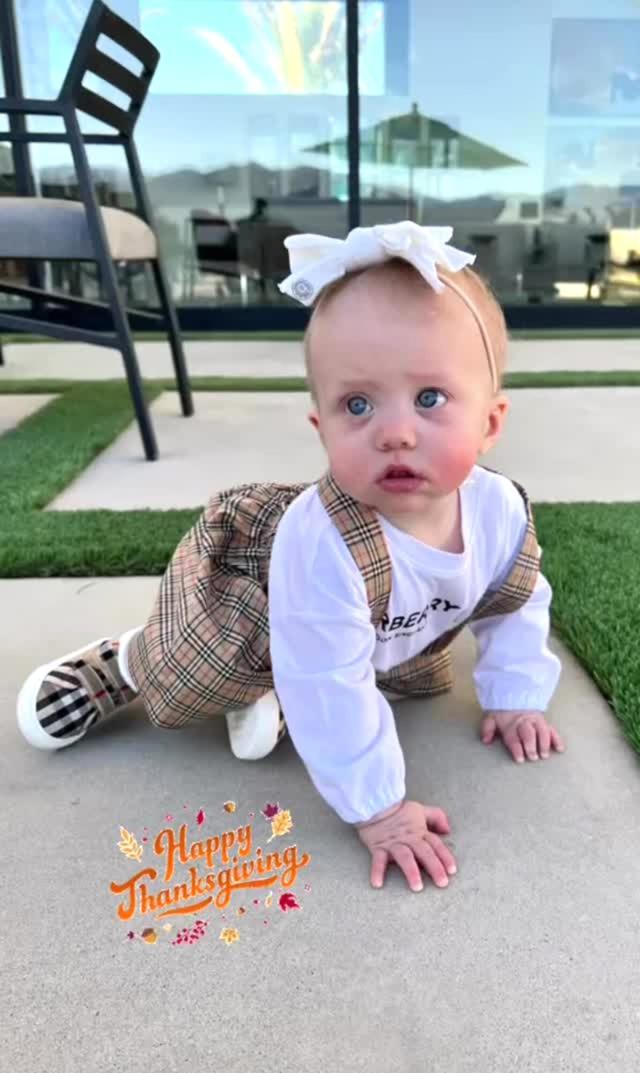 Patrick Mahomes' wife Brittany shares adorable Thanksgiving family