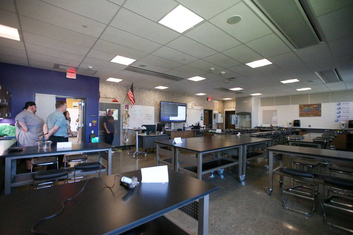 The Sumner-Bonnylake School District held a ribbon-cutting ceremony on Wednesday, May 17, for its $37.8 million new building at Sumner High School.