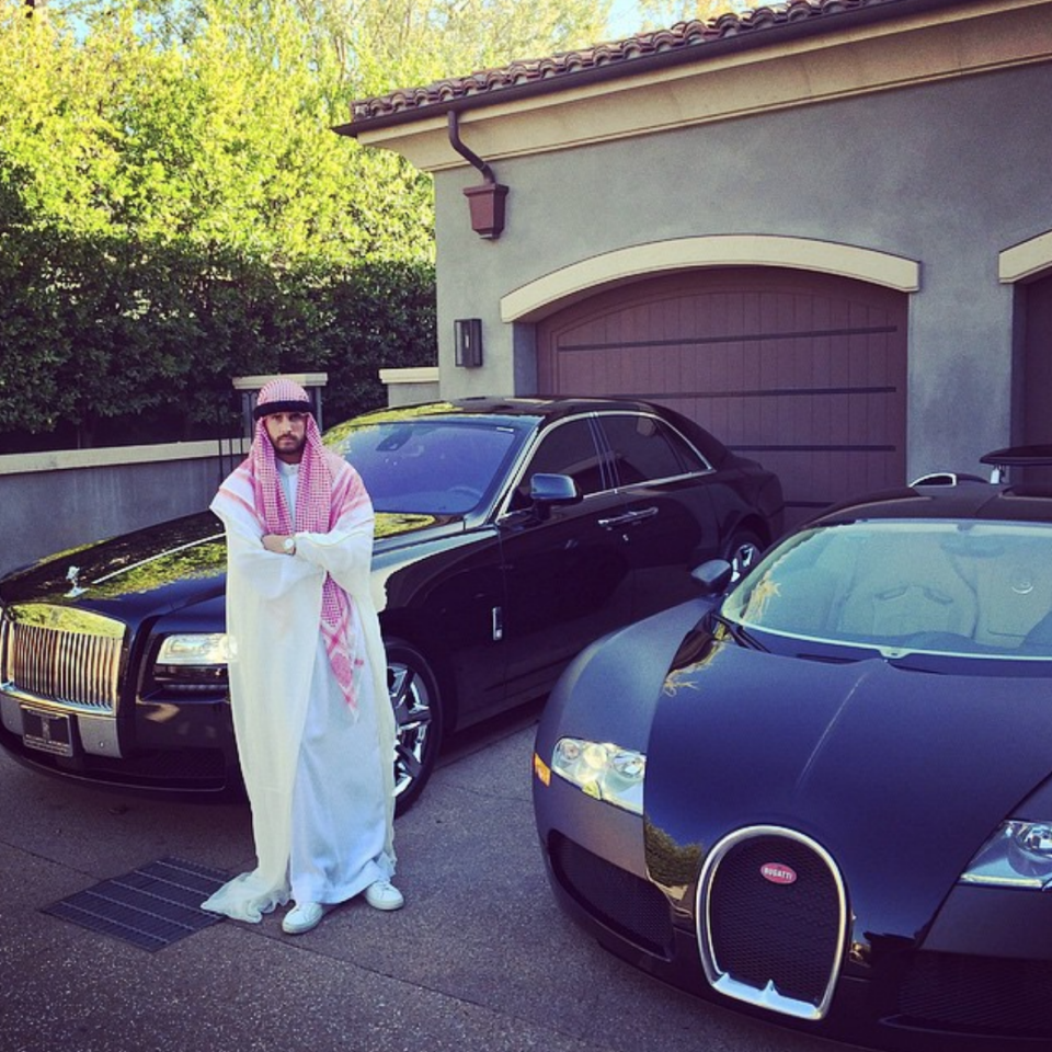 <p>Reality-Star Scott Disick erhitzte die Gemüter der arabischen Community in den USA, nachdem er sich zum Gruselfest als Scheich verkleidete. (Bild: Instagram/letthelordbewithyou) </p>