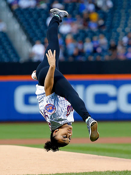 Hernandez fires up Citi Field with first pitch