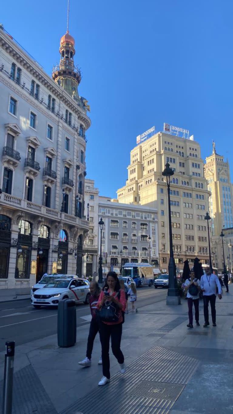 Cande Tinelli se encuentra en Madrid y mostró distintos puntos turísticos de la capital española a los que visitó
