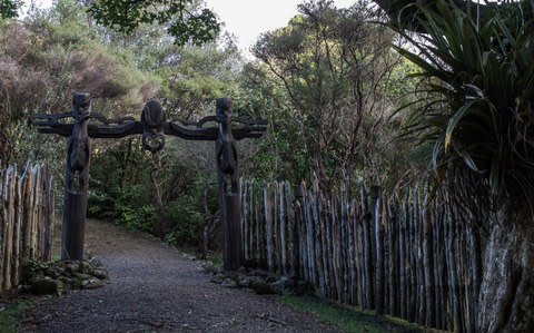 A carved gateway at Ruapekapeka