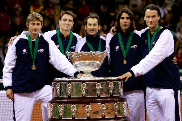 Rafael Nadal avec l'équipe de Coupe Davis de l'Espagne en 2004.