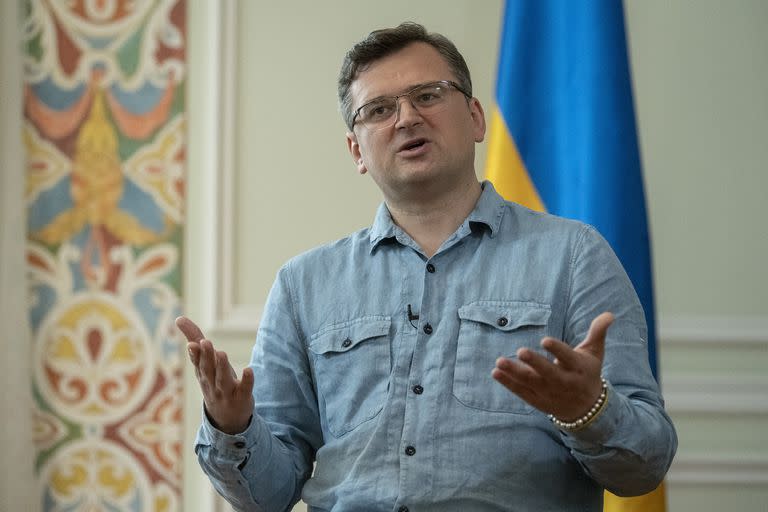 El ministro de Exteriores de Ucrania, Dmytro Kuleba. (AP Foto/Andrew Kravchenko)