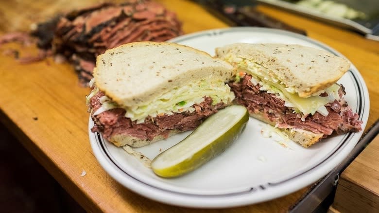 Langer's #19 pastrami sandwich