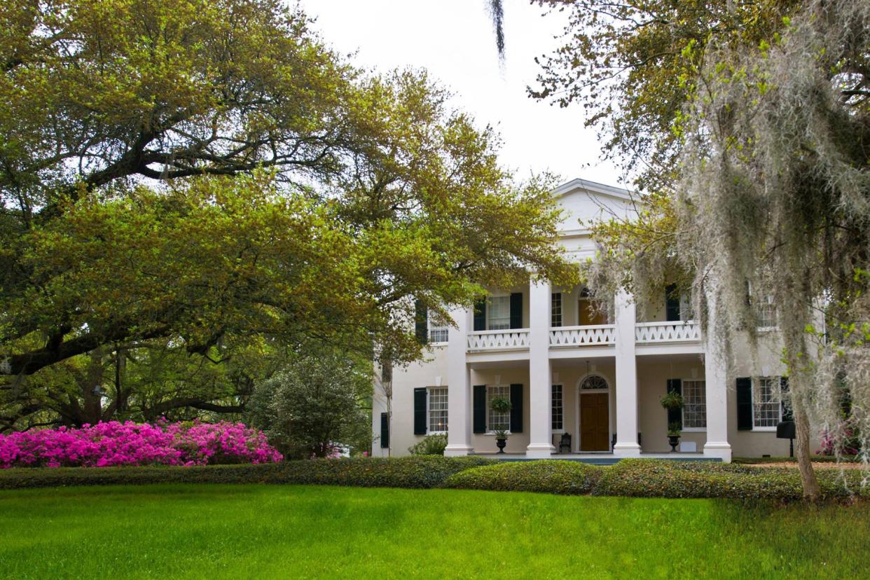 Monmouth Historic Inn and Gardens in Natchez, Mississippi