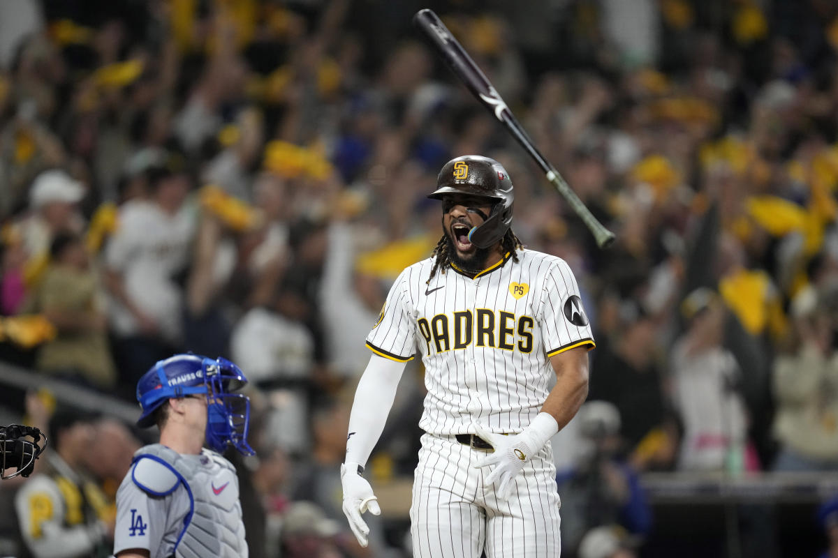 MLB playoff scores, live updates: Padres fend off Dodgers, Mets roll past Phillies in NLDS Game 3