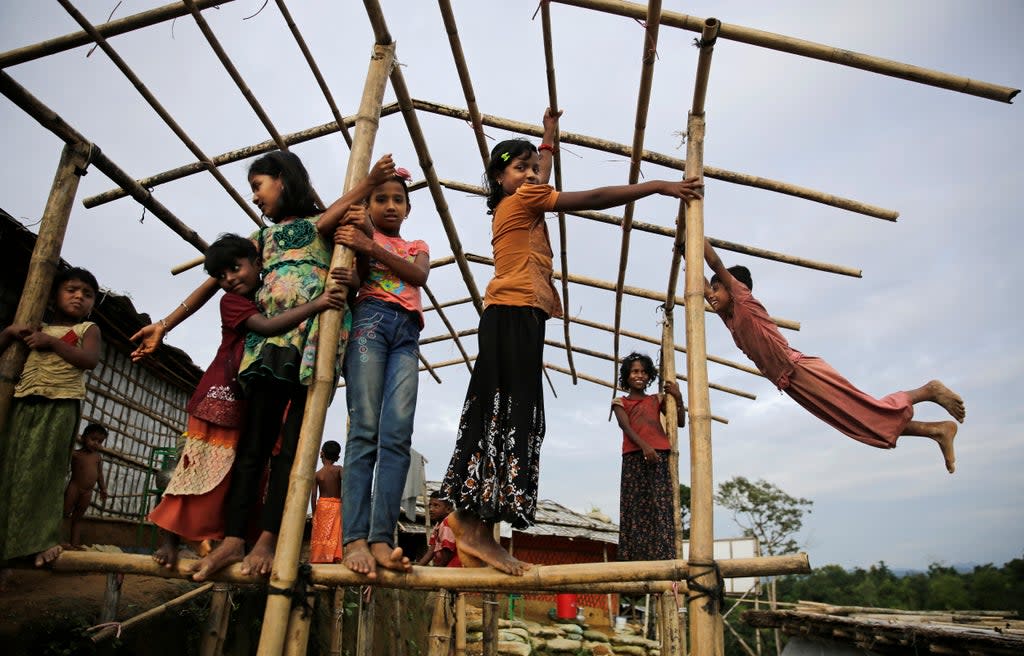 REFUGIADOS MUNDIALES (AP)