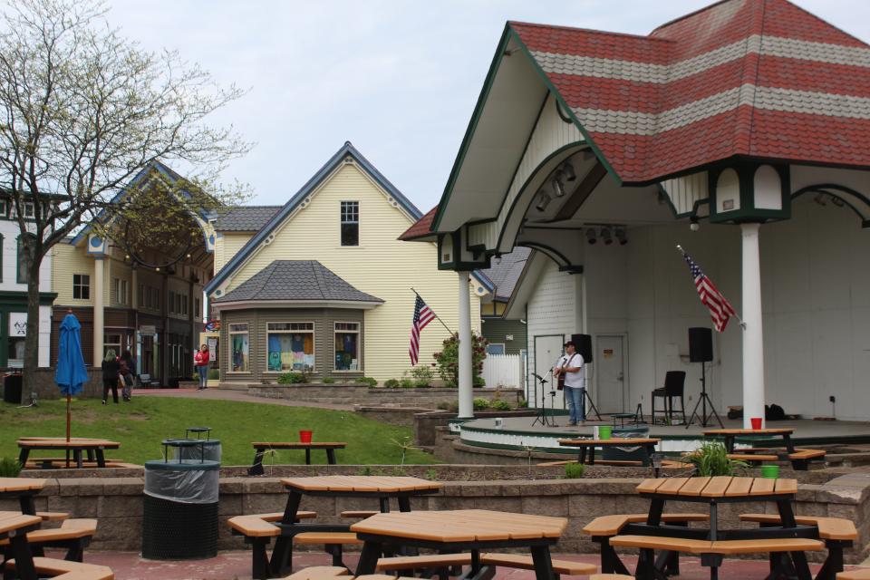 Mackinaw Crossings in Mackinaw City offers a wide range of specialty shops featuring jerky, fudge, tattoos, t-shirts and a mirror maze.