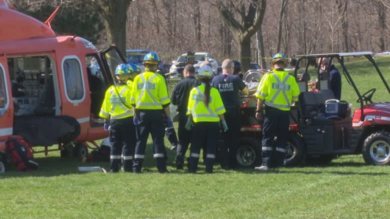 Rock climber airlifted to hospital after falling at Rattlesnake Point