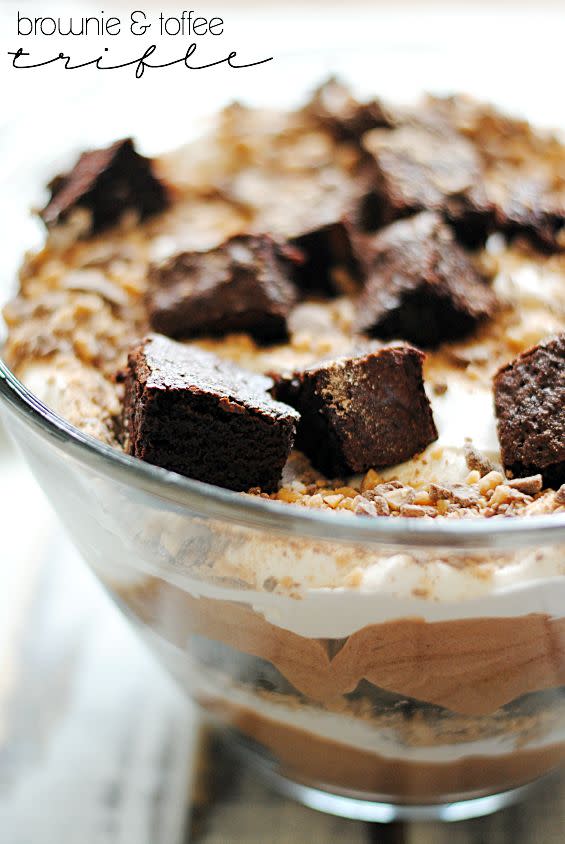 <strong>Get the <a href="http://www.somethingswanky.com/brownie-toffee-trifle/" target="_blank">Brownie Toffee Trifle recipe</a> from Something Swanky</strong>