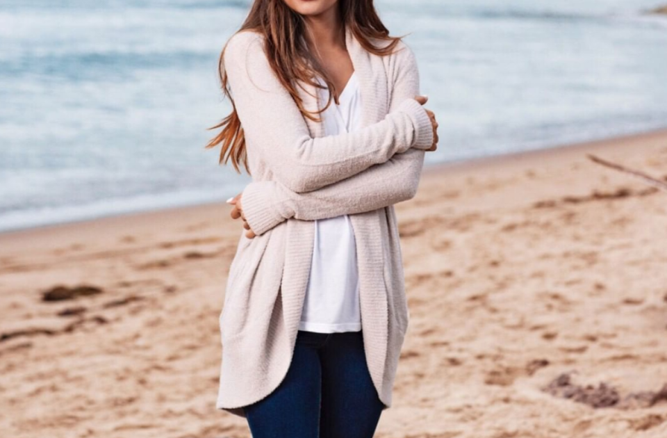 The Barefoot Dreams Women’s CozyChic Lite Circle Cardigan has Nordstrom shoppers raving.