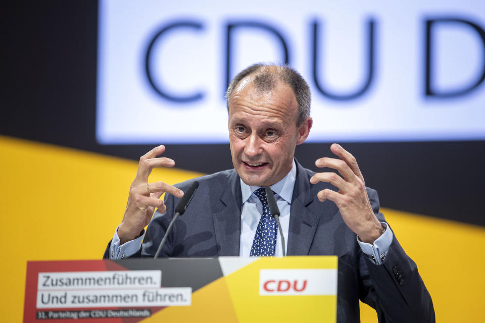 Als CDU-Vorsitzender wurde Friedrich Merz nicht gewählt, doch der Partei will er treu bleiben. (Bild: Thomas Lohnes/Getty Images)