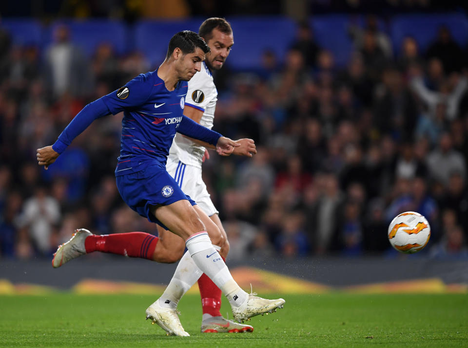 Alvaro Morata squanders a glorious chance